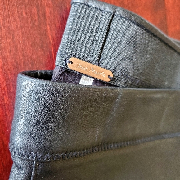 Free People Vegan Leather Leggings In Size 30 - Picture 4 of 6